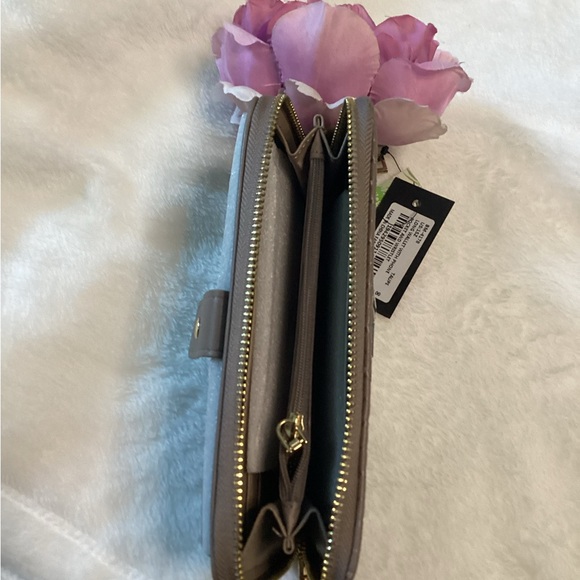 Badgley Mischka Vegan Leather Long Wallet With Phone Pocket And Wristlet Taupe - Picture 3 of 6